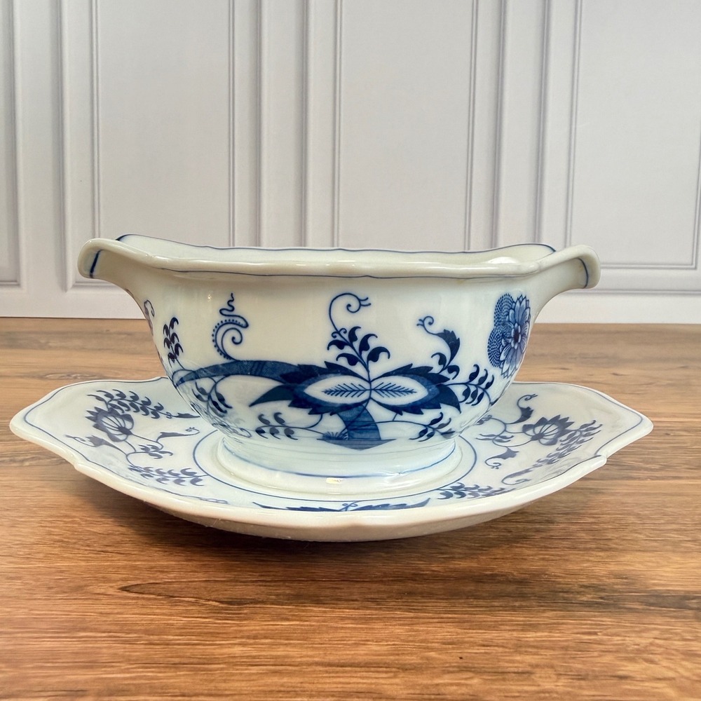Vintage Blue Danube Gravy Boat Attached Underplate Banner‎ Backstop Pre-1976 EUC